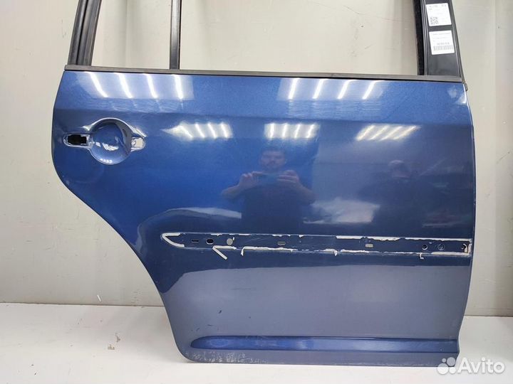 Дверь задняя правая VW touran 2010-2016