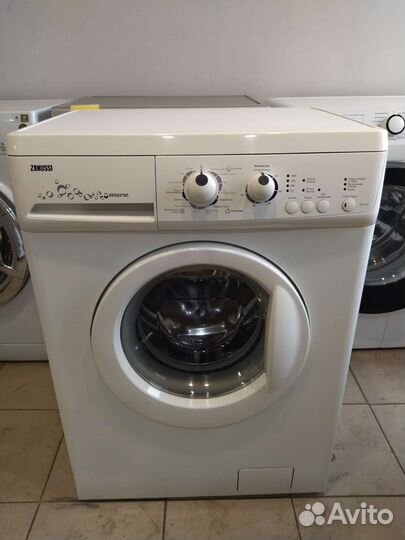 Стиральная машина Zanussi 5 кг. Гарантия