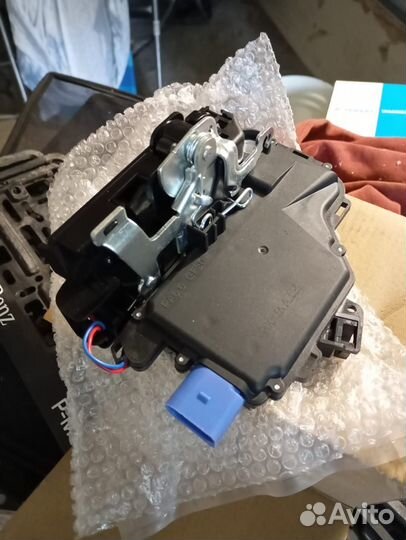 Центральный замок правый передний