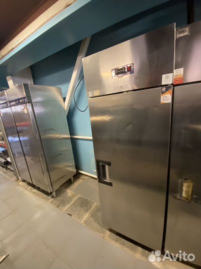 Холодильный шкаф бу