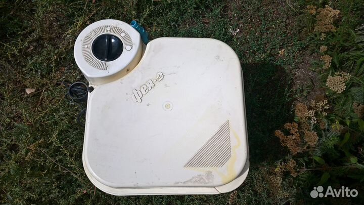 Машина стиральная бытовая 