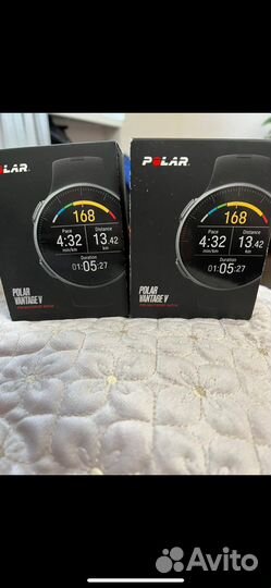 Продам лыжные ботинки, палки, часы polar van V