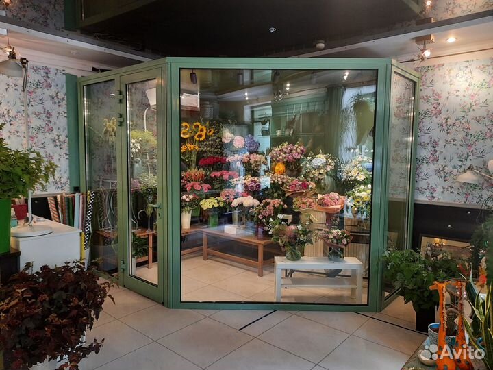 Холодильная камера для цветочного магазина