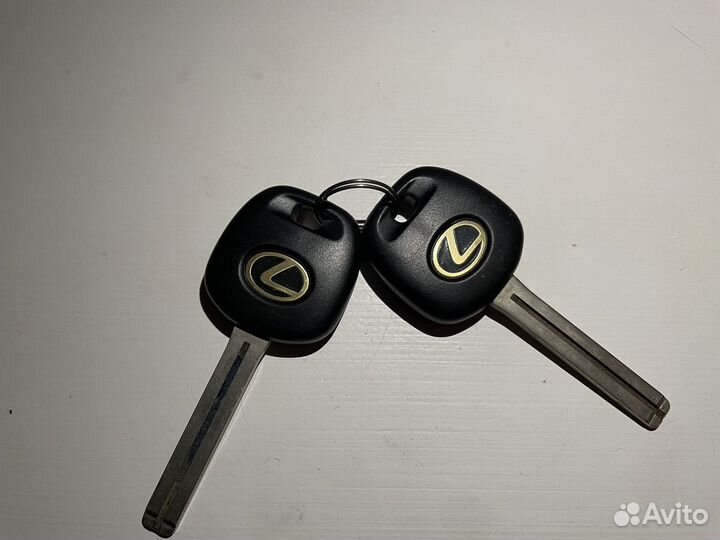 Lexus ключ с чипом новый заготовка