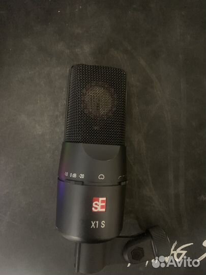 Студийный микрофон sE Electronics X1 S