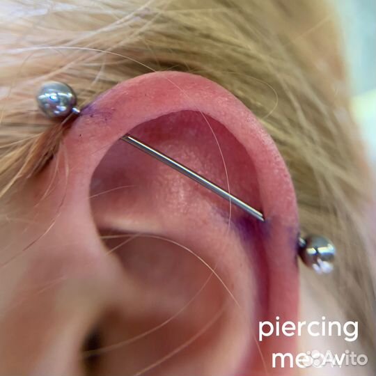 Модель на пирсинг