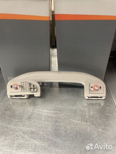 Поручень с крючком Vesta