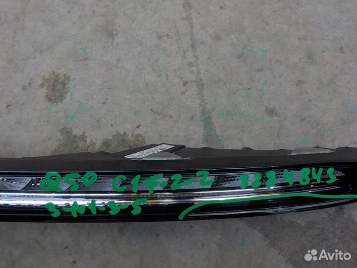 Ходовой огонь правый Infiniti Q50 2013