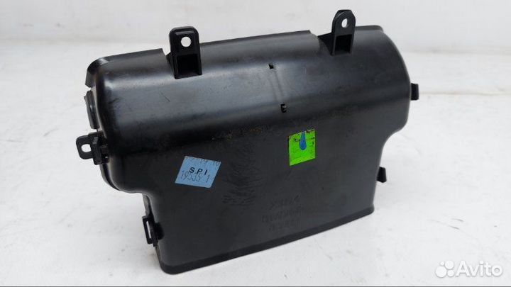 Дефлектор задний Nissan Armada 5.6 2010