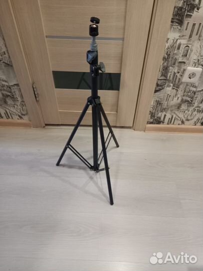 Раздвижной штатив для фото, видео и т.п