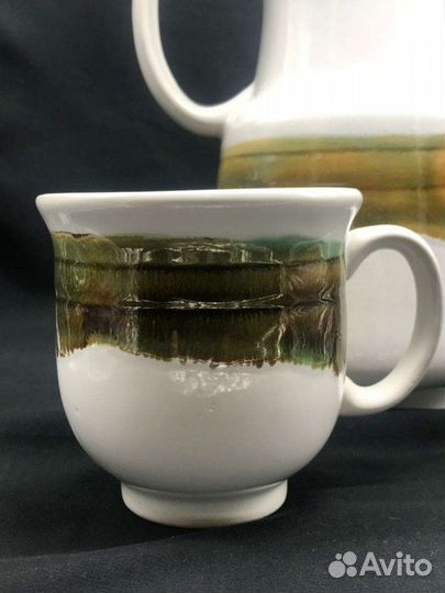 Кувшин с кружкой и вазочка