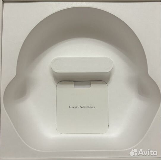 Беспроводные наушники apple airpods