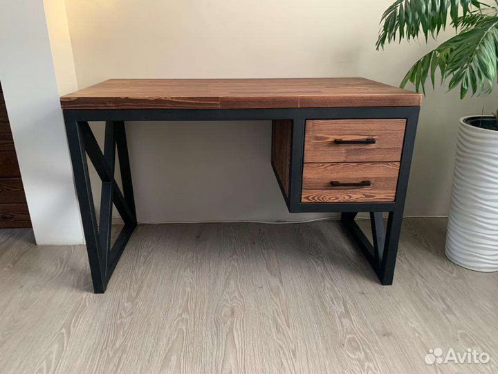 Письменный стол лофт