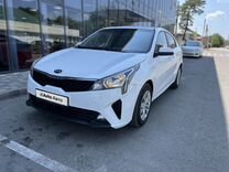 Kia Rio 1.6 AT, 2021, 5 600 км, с пробегом, цена 1 730 000 руб.