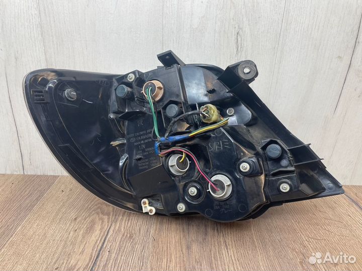 Фонарь правый Subaru Impreza G11 EJ205 2007