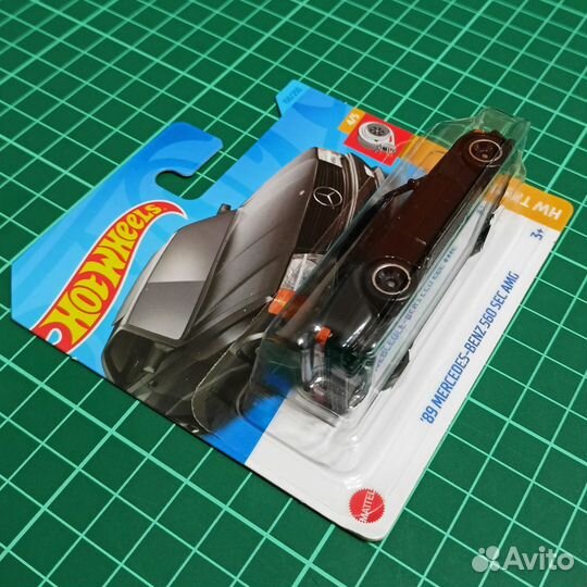 Hot Wheels Mercedes-Benz 560 SEC AMG '89