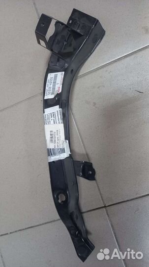 Суппорт фары Toyota Rav 4 40