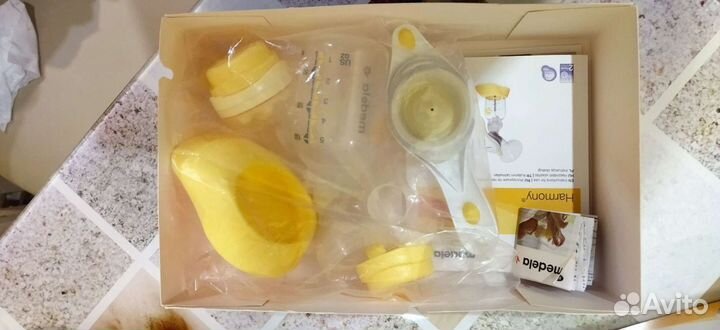 Молокоотсос medela ручной