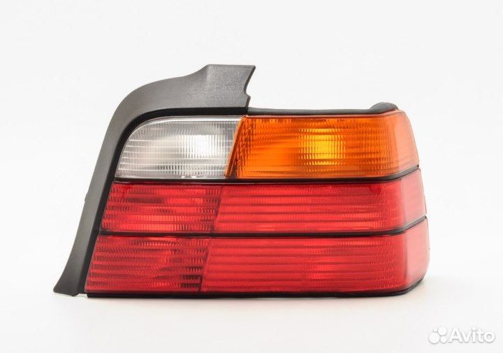 Фонарь правый задний в крыло BMW E36