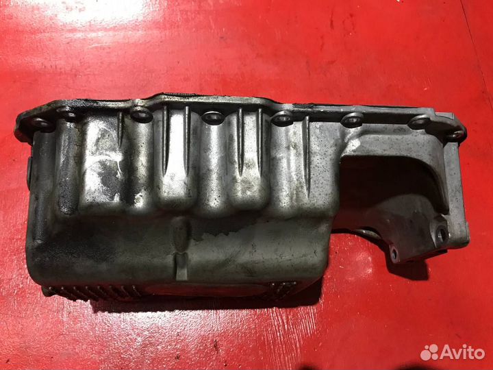 Поддон двигателя Volkswagen Golf CAV 1.4
