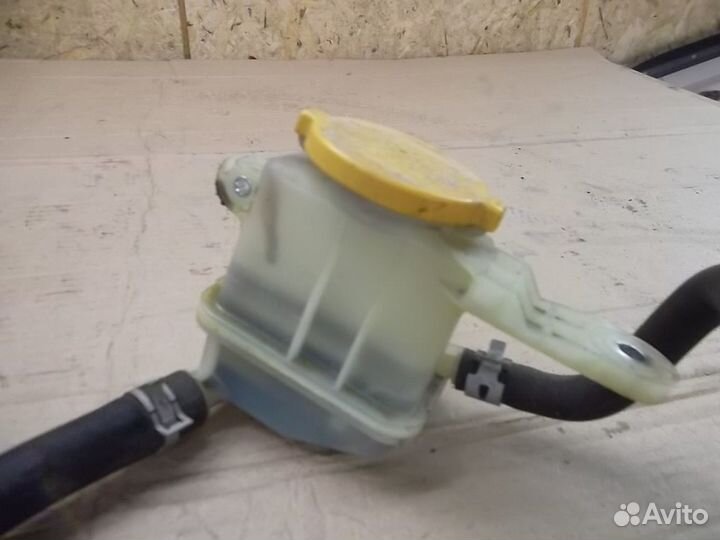 Бачок гур Субару Легаси Аутбэк B13 BP BP9 2008г