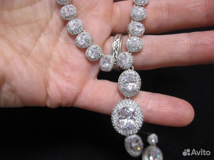 Колье и серьги комплект