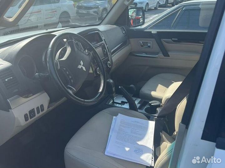 Mitsubishi Pajero 3.8 AT, 2017, 90 727 км