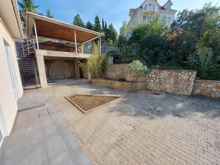 Дом 324 м² на участке 5 сот.