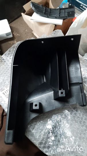 Накладка порога задняя левая land cruiser 200