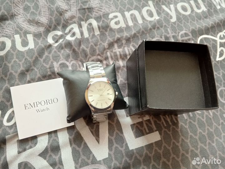 Часы Casio quartz