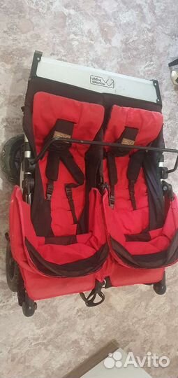 Коляска для двойни mountain buggy duet