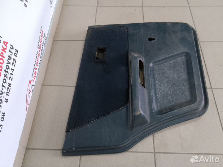 Обшивка двери задняя левая Audi 80 B3