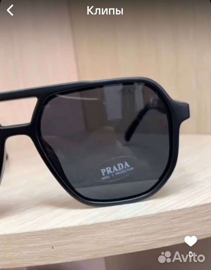 Солнечные очки prada