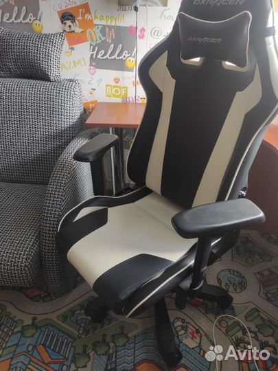 Кресло DXRacer OH/K99 в идеальном состоянии