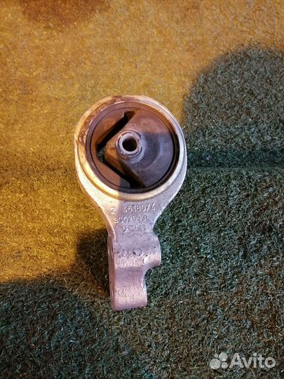 Опора двигателя (подушка двс) 30620535 Volvo V40 4