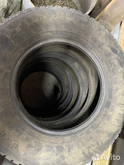 Nokian Tyres W 225/75 R16