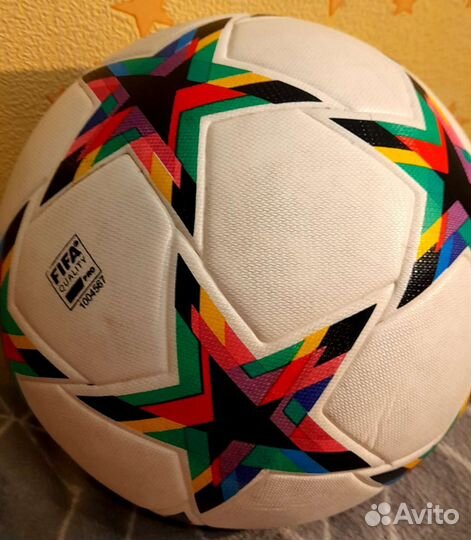 Футбольный мяч adidas лига чемпионов 2023