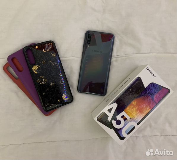 Samsung Galaxy A50, 4/64 ГБ