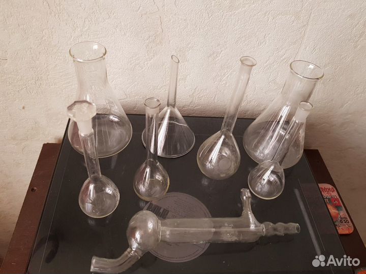 Бутыль колба пробирка