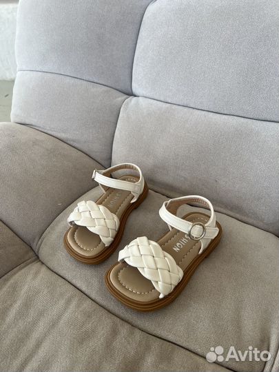 Босоножки для девочки