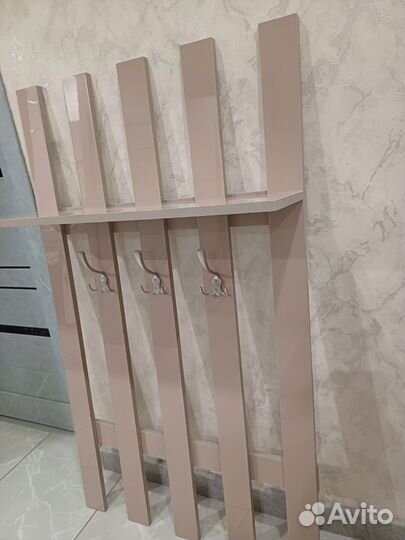 Вешалка в прихожую