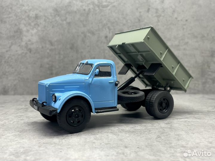 Модель грузовика Газ 93б самосвал 1:43