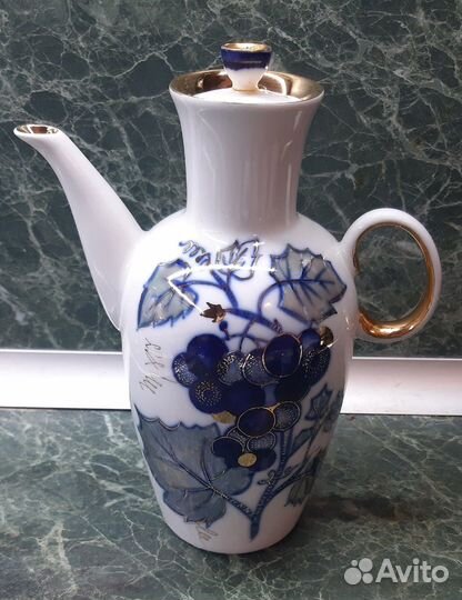 Предметы от кофейного сервиза лфз «Виноград»