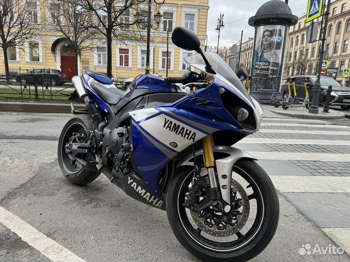 Yamaha Yzf-R1