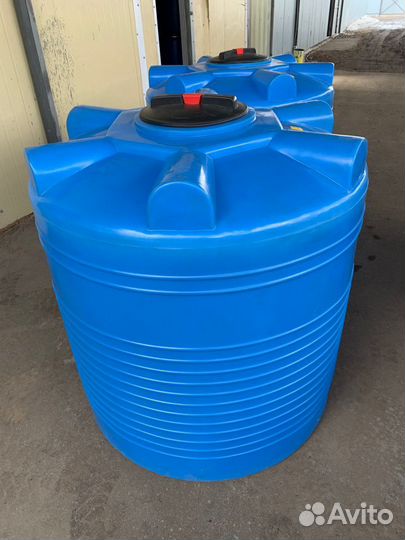 Пластиковая ёмкость/Бак вертикальная 2000 литров