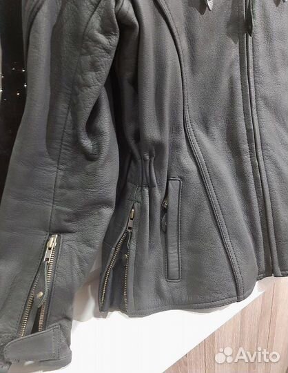 Мотокуртка кожаная женская