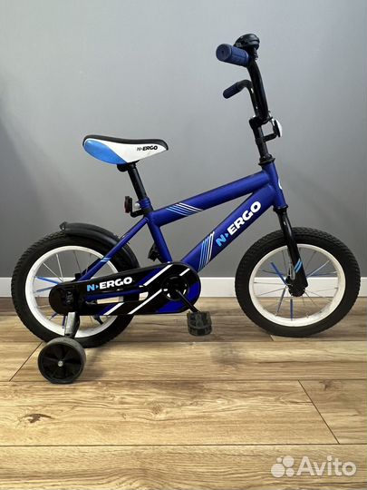 Детский велосипед 4 колесный