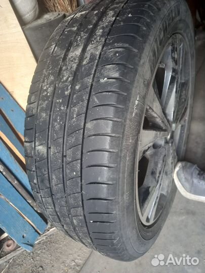 Michelin Pilot Primacy 215/55 R18