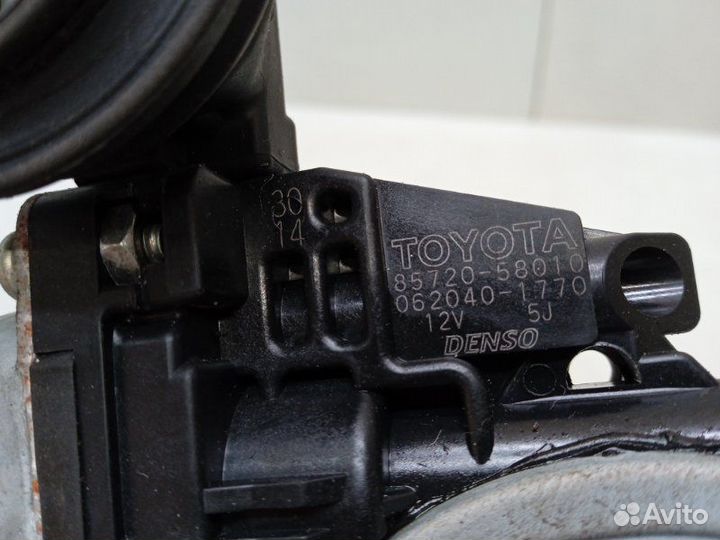 Моторчик стеклоподъемника задний правый Toyota