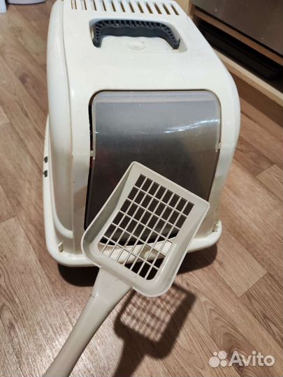 Закрытый лоток для кошек